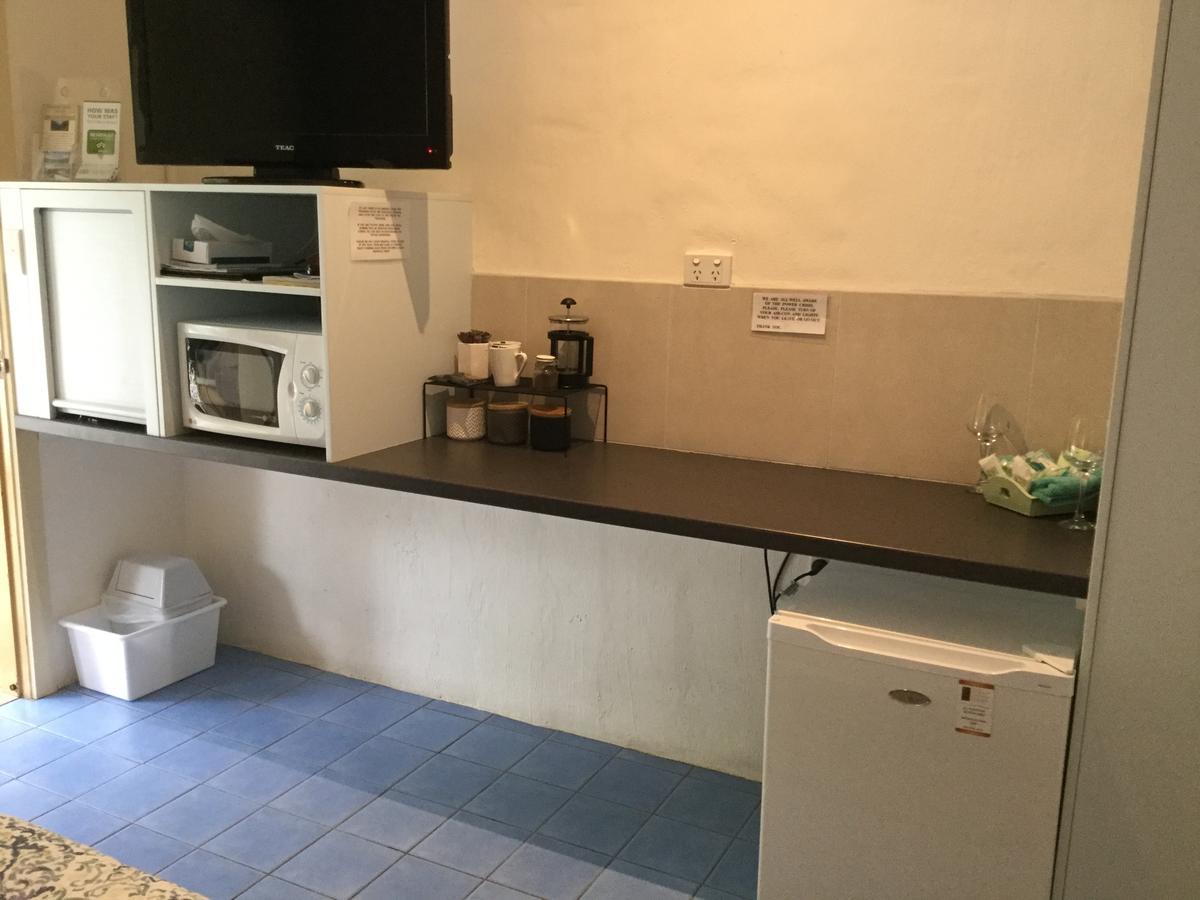 Bogong Moth Motel 마운트 뷰티 외부 사진