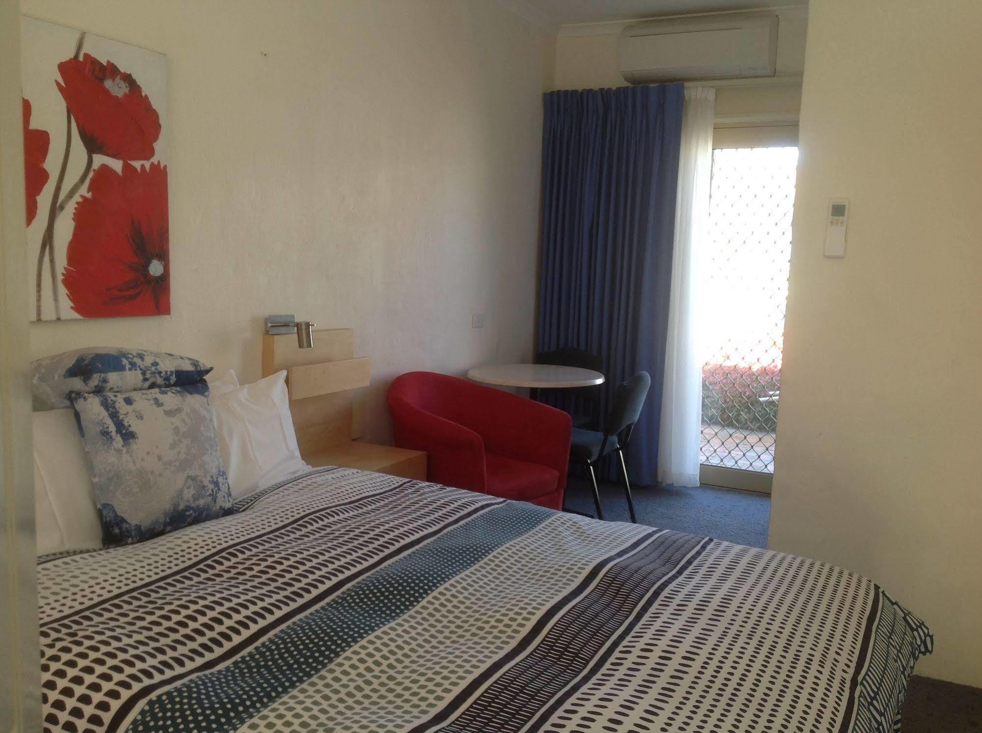 Bogong Moth Motel 마운트 뷰티 외부 사진